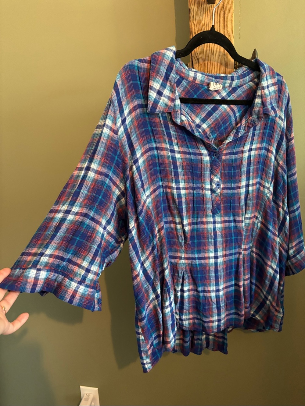 132.) DC Jeans / Plaid Top / 3/4 Sleeve / Casual